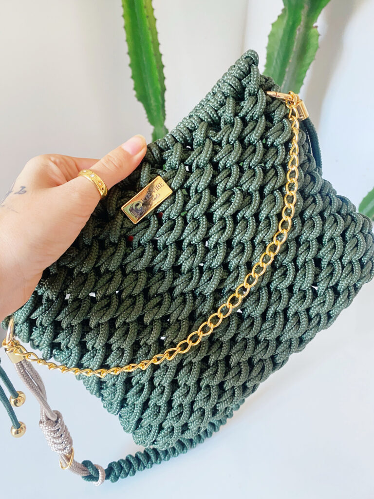 FFBF87F7-FB8A-480D-B9FA-6EAA8CB9FD4D