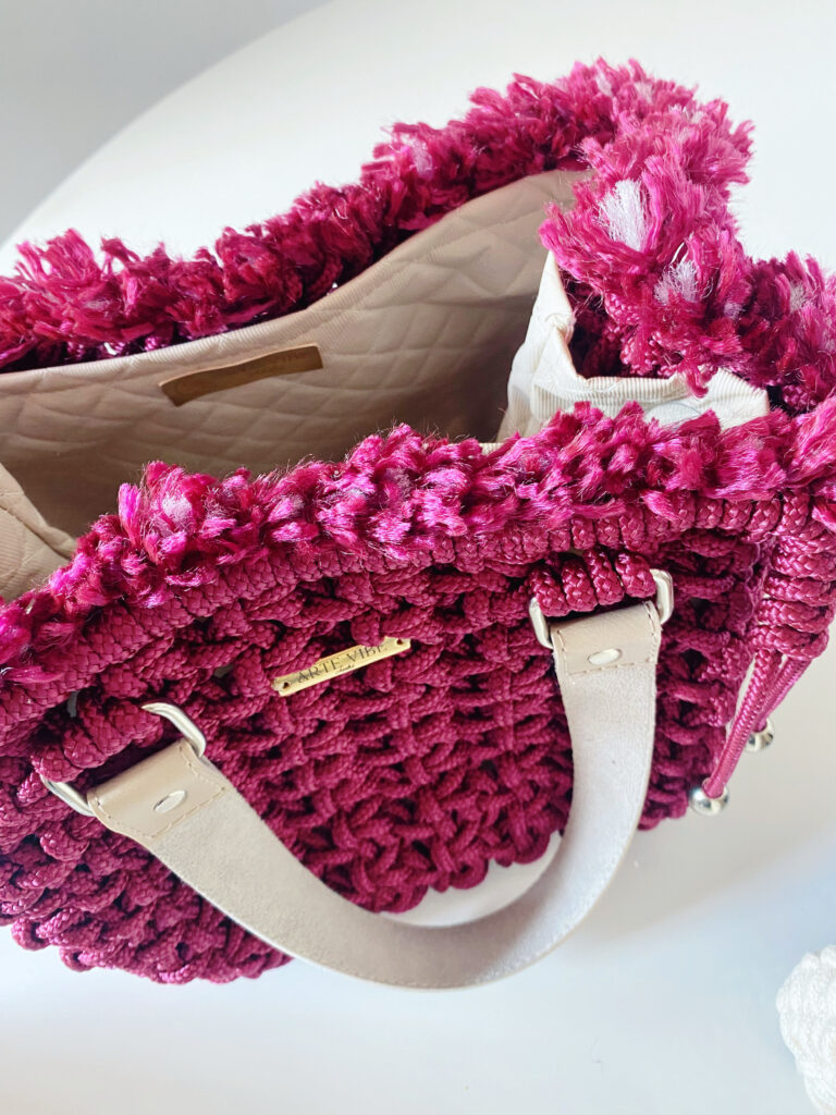 F7ABB4C8-BC2C-44A4-A6E3-2064BBC8FD66